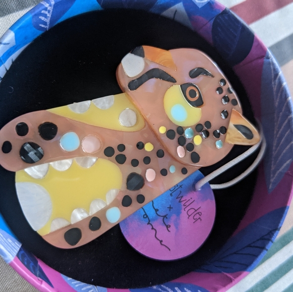 Ertswilder brooch BNWT - Picture 4 of 4